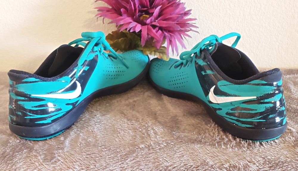 Nike Fitsole Sneakers - Picture 7 of 8